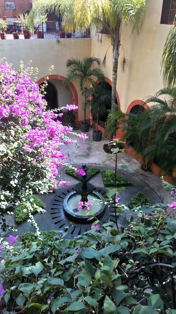 מזטלן The Melville Boutique Hotel מראה חיצוני תמונה