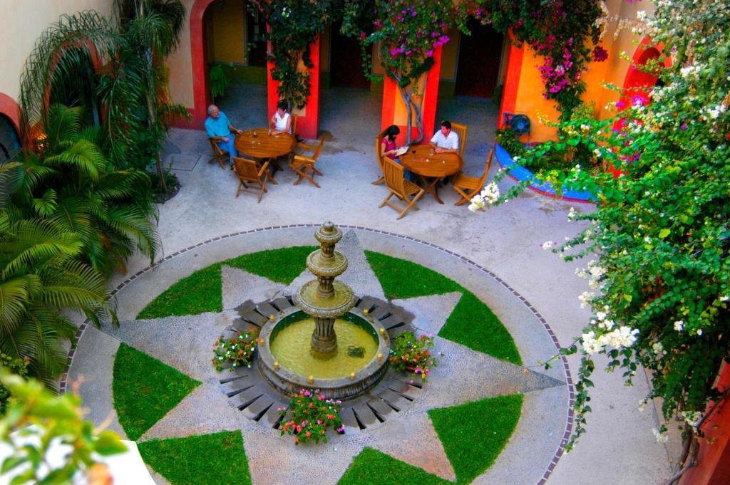מזטלן The Melville Boutique Hotel מראה חיצוני תמונה